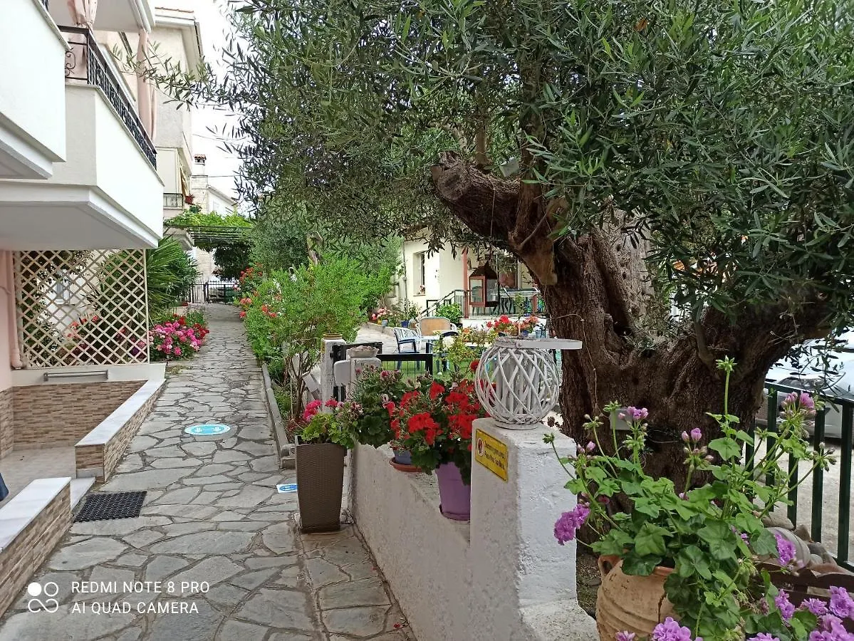 Filomeni Studios Pefkochori Guest house