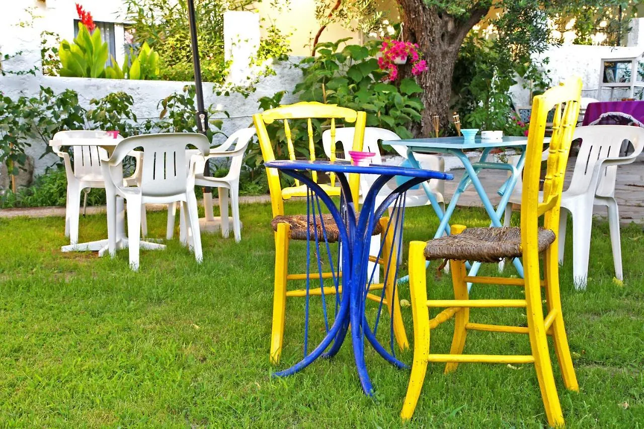 Filomeni Studios Pefkochori Guest house